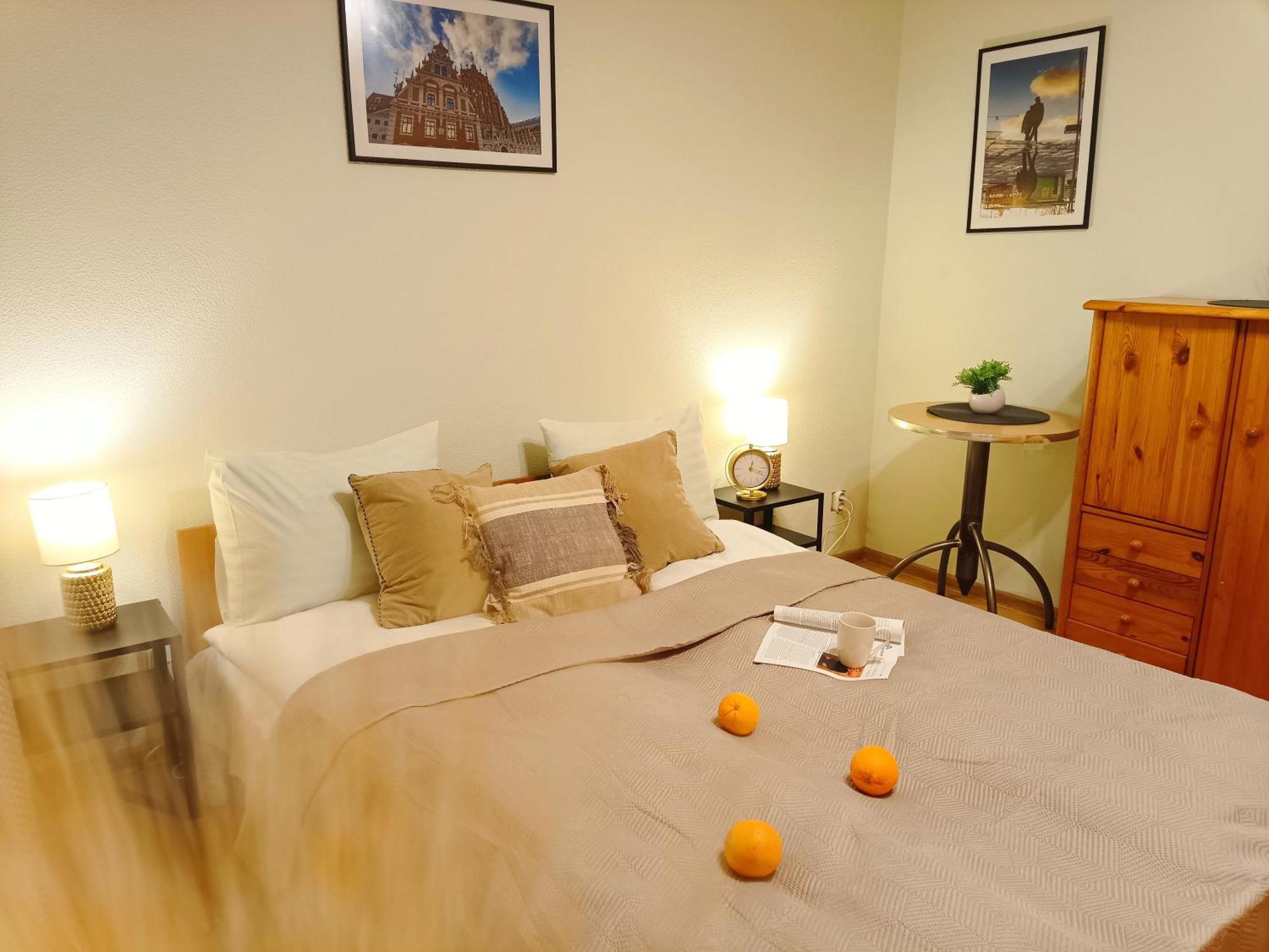 Two Bedroom Apartment In Old Town, Up To 6 Guests Riga Esterno foto