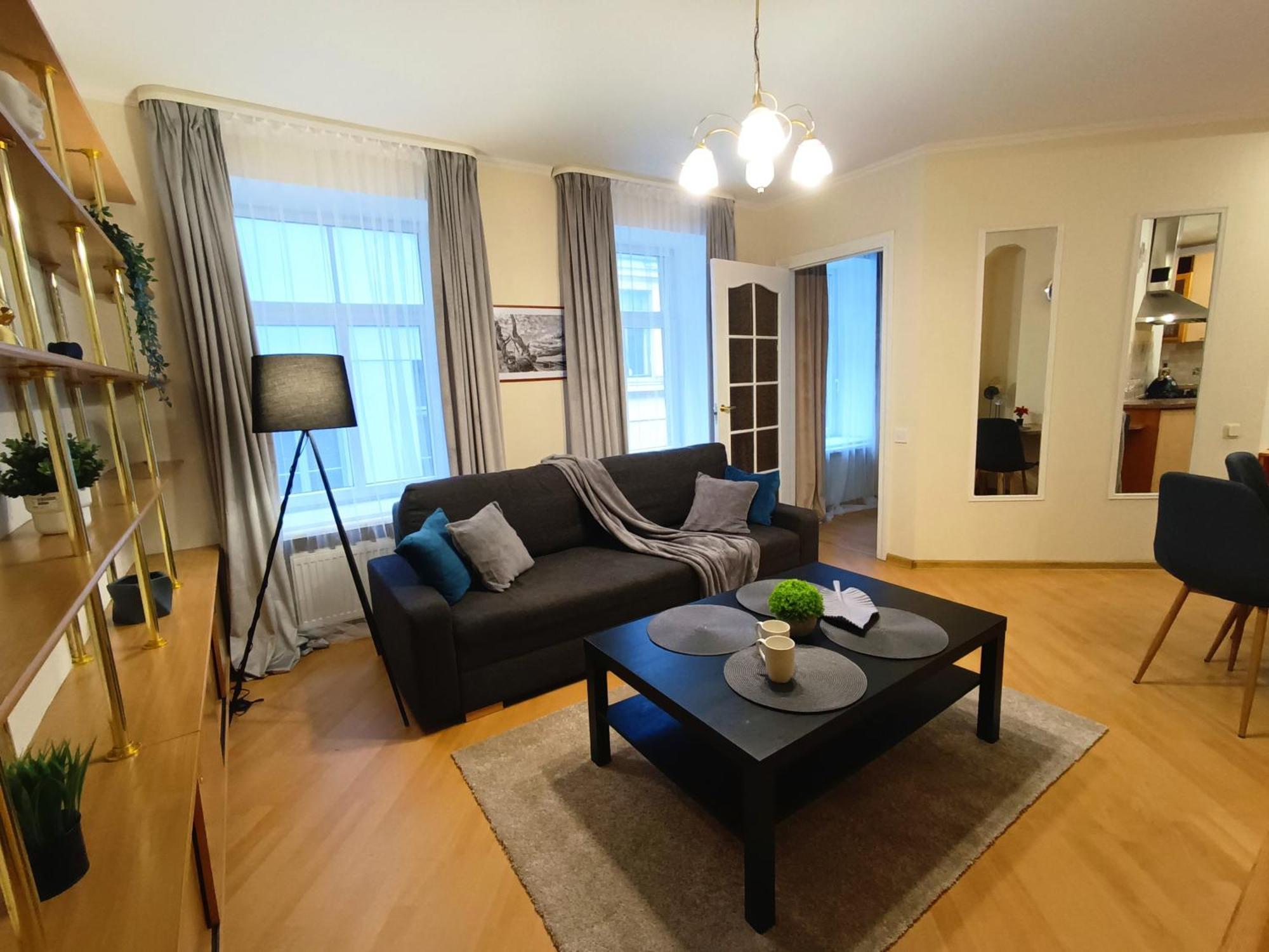 Two Bedroom Apartment In Old Town, Up To 6 Guests Riga Esterno foto